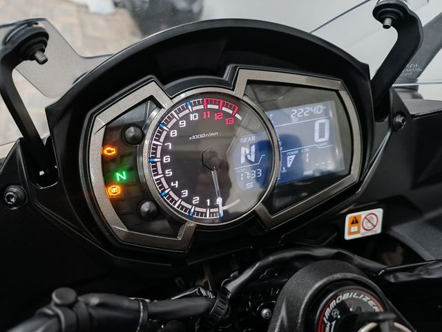 kawasaki - z-1000-sx-abs
