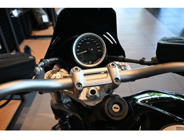bmw - r-nine-t-urban-gs-40-years-gs-edition
