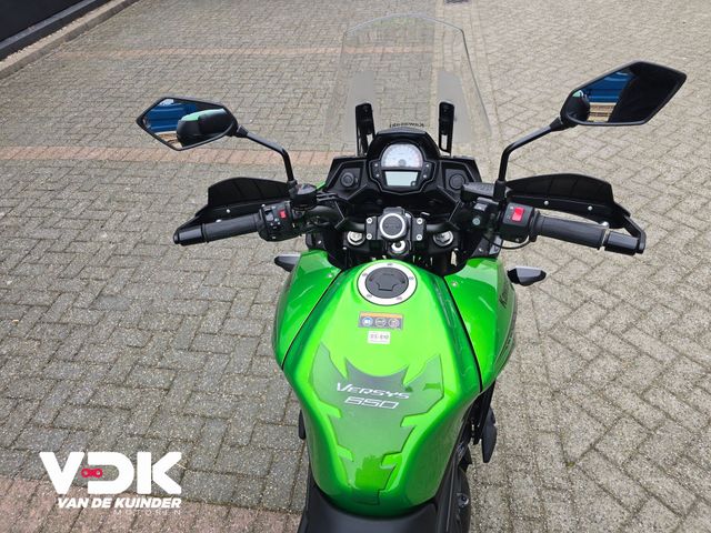 kawasaki - versys-650-grand-tourer