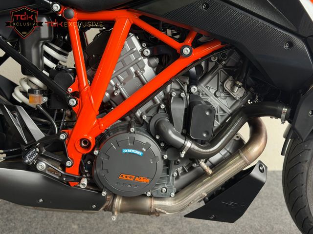 ktm - 1290-super-duke-gt