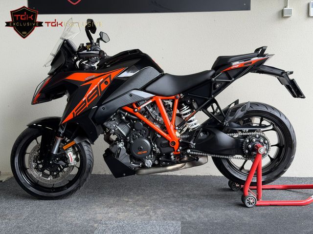 ktm - 1290-super-duke-gt