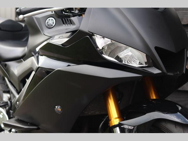 yamaha - r3