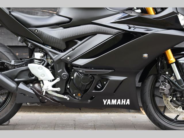 yamaha - r3