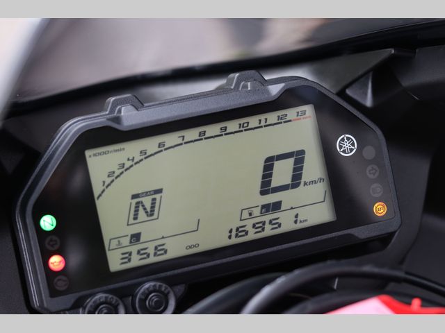 yamaha - r3