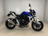 SUZUKI GSR 750