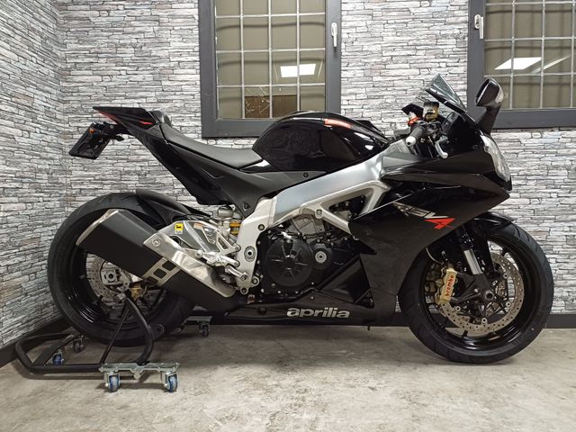 aprilia - rsv-4-r