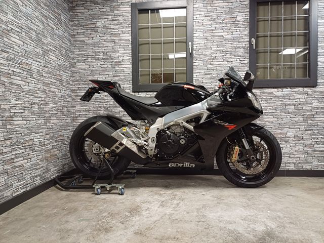 aprilia - rsv-4-r