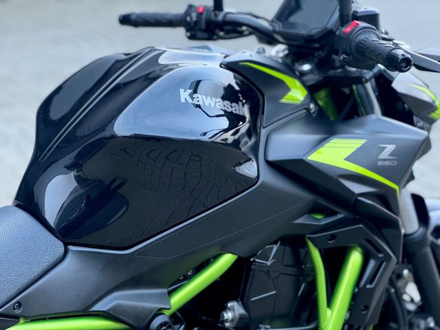 kawasaki - z650-abs