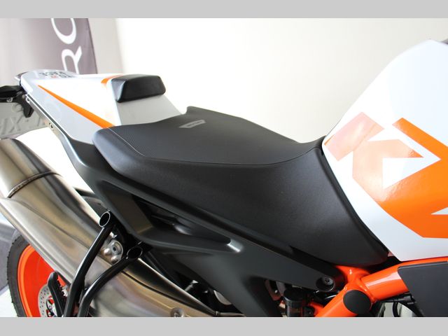 ktm - 890-duke-r