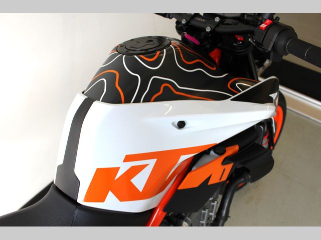 ktm - 890-duke-r
