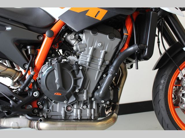 ktm - 890-duke-r