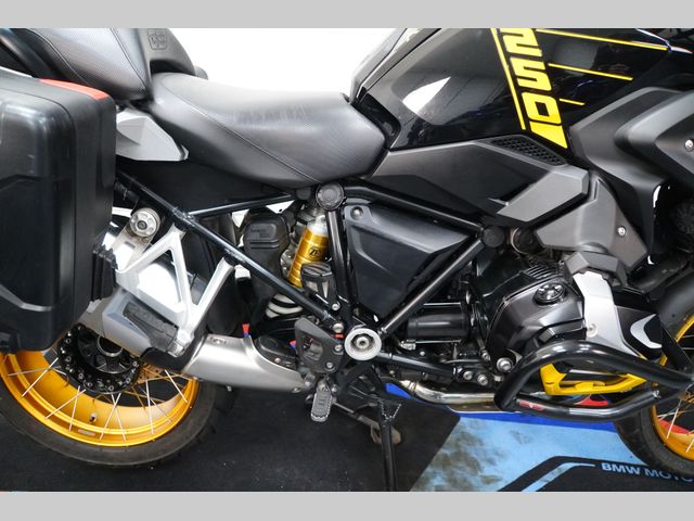 bmw - r-1250-gs-40-years-gs-edition