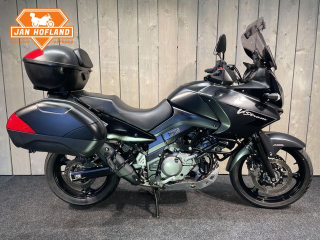 suzuki - v-strom-650-a-black-rhino