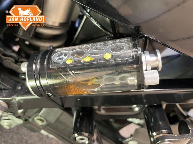 suzuki - v-strom-650-a-black-rhino