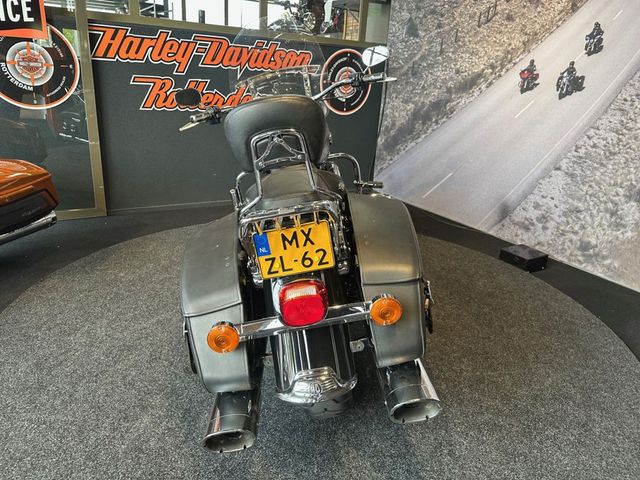 harley-davidson - road-king-classic-flhrc