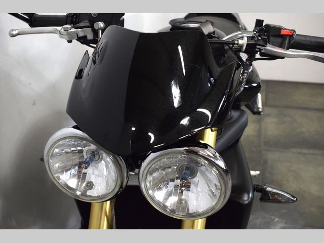 triumph - street-triple