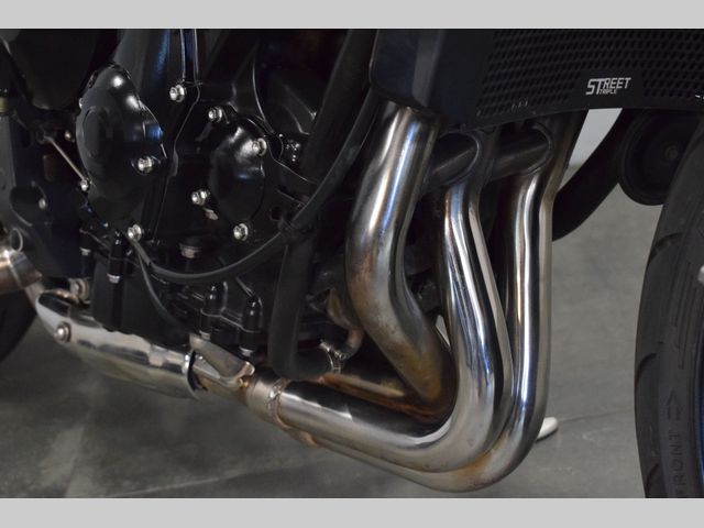 triumph - street-triple