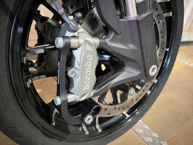 indian - chief-dark-horse