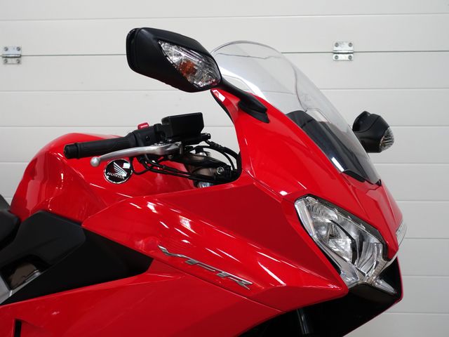 honda - vfr-800