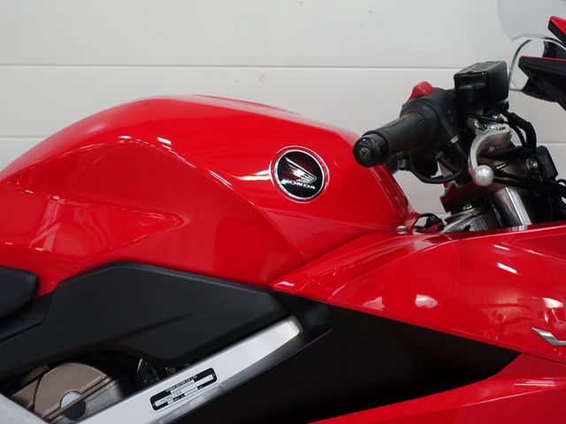 honda - vfr-800