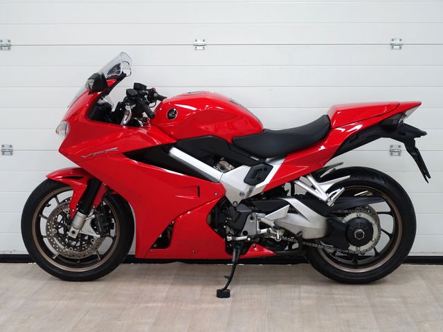 honda - vfr-800