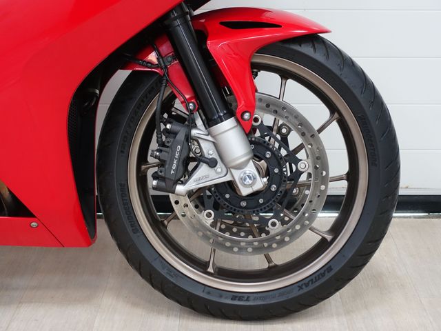 honda - vfr-800