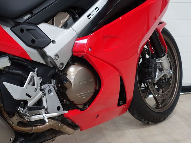 honda - vfr-800