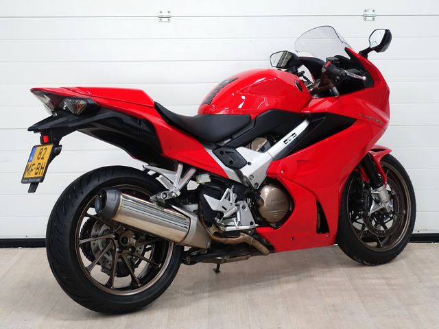 honda - vfr-800