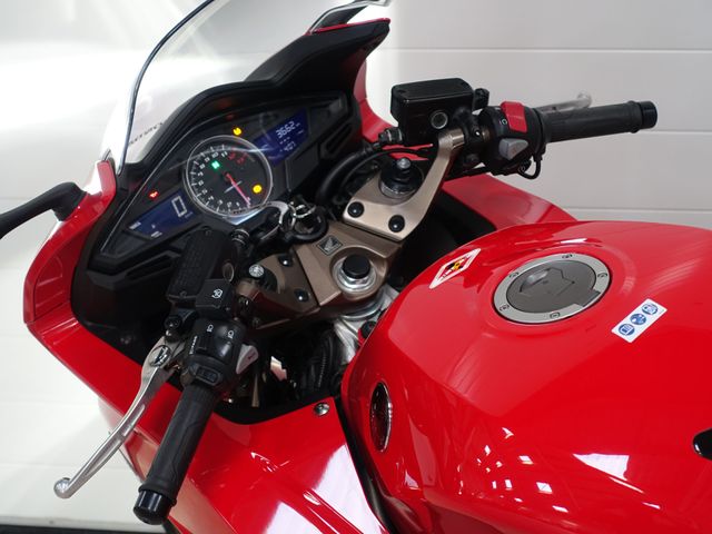 honda - vfr-800