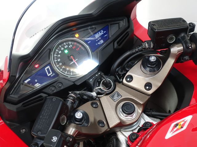 honda - vfr-800