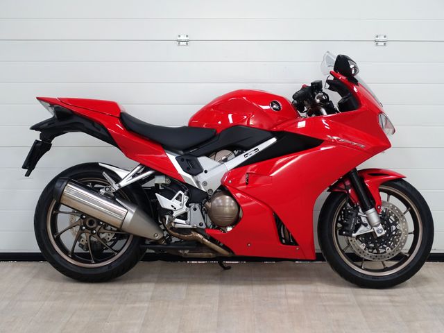 honda - vfr-800