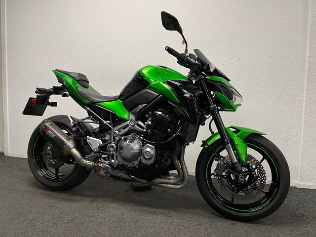 kawasaki - z900