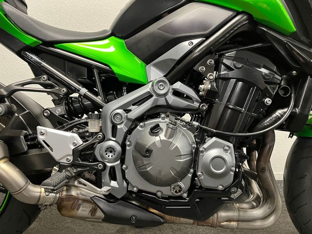 kawasaki - z900