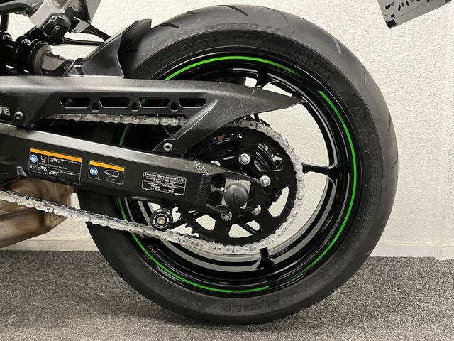 kawasaki - z900