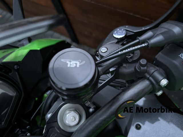 kawasaki - z-1000-sx-abs