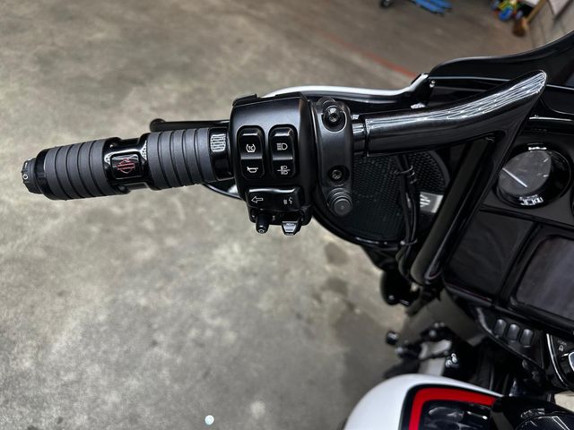 harley-davidson - street-glide-cvo-flhxse