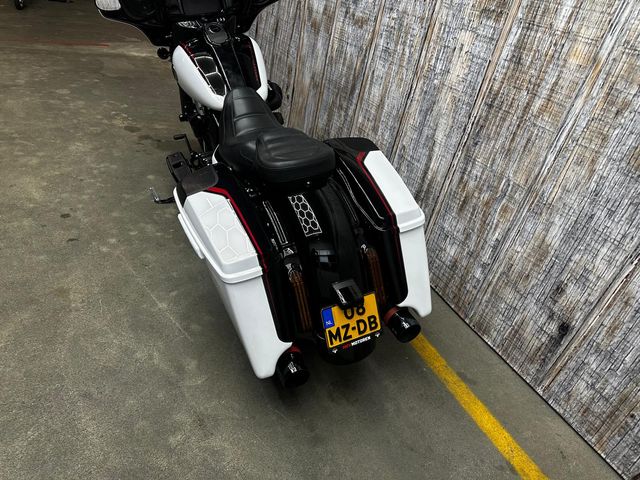 harley-davidson - street-glide-cvo-flhxse