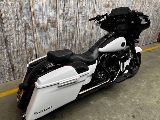 harley-davidson - street-glide-cvo-flhxse