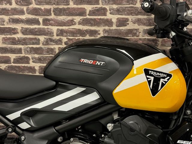triumph - trident-900