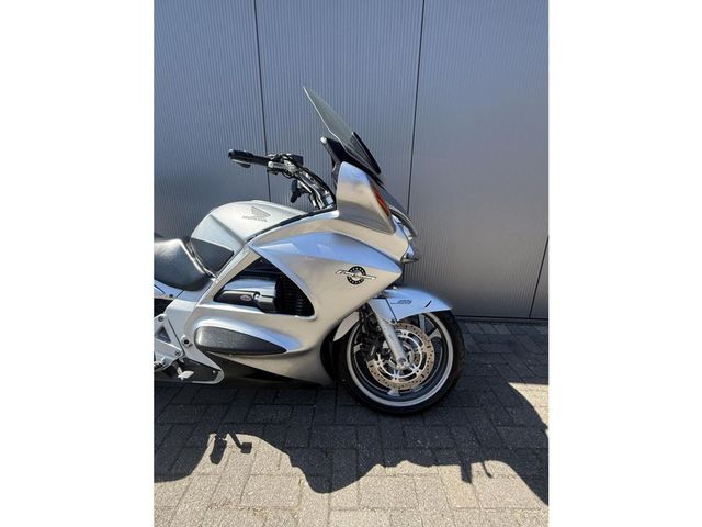 honda - st-1300-pan-european-abs