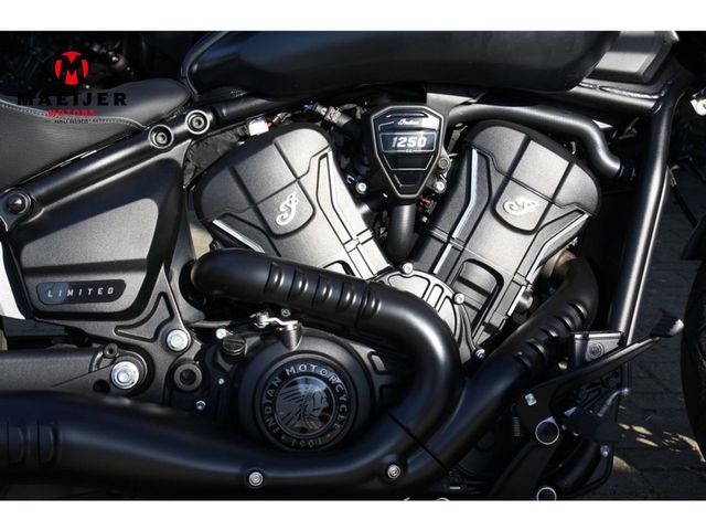 indian - scout-bobber-limited-tech