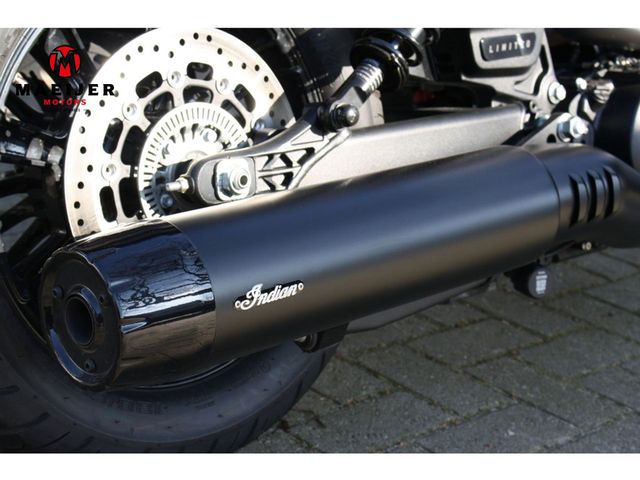 indian - scout-bobber-limited-tech