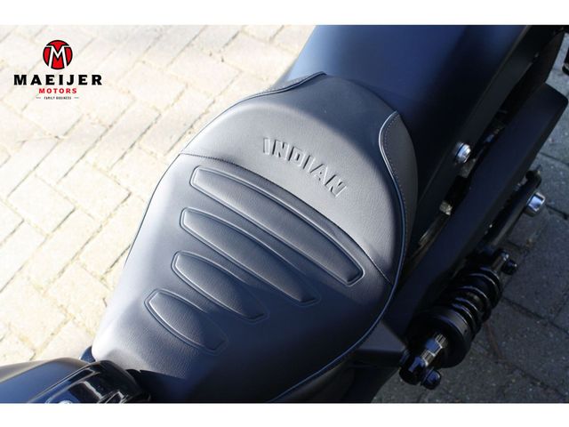 indian - scout-bobber-limited-tech