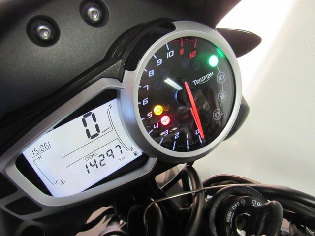triumph - speed-triple-r
