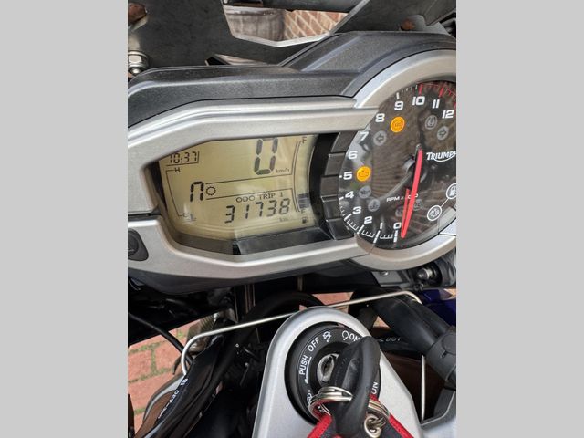 triumph - tiger-1200-xc