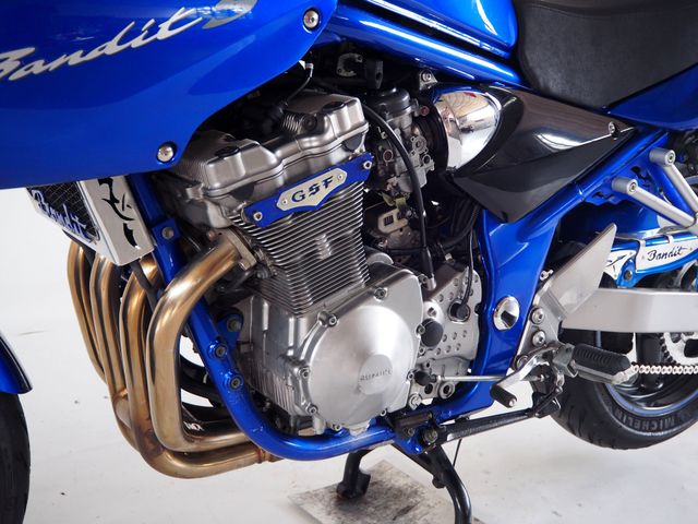 suzuki - gsf-600-s-bandit