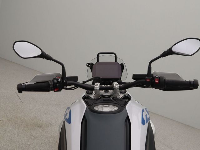 bmw - r-1300-gs