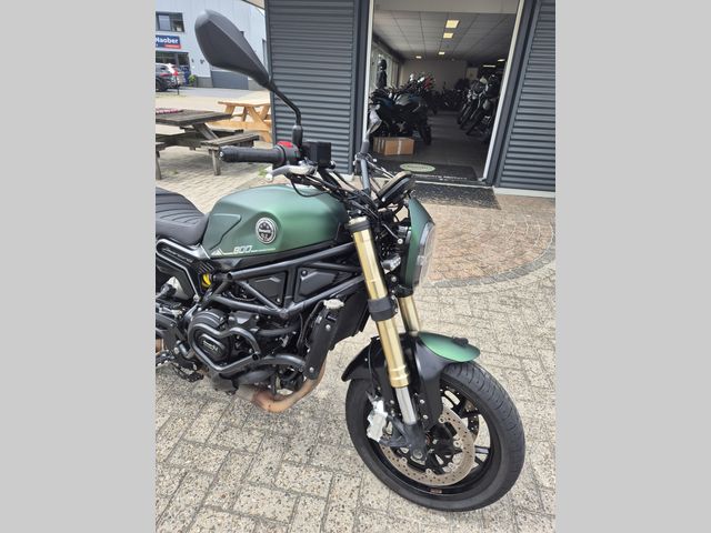 benelli - leoncino-800