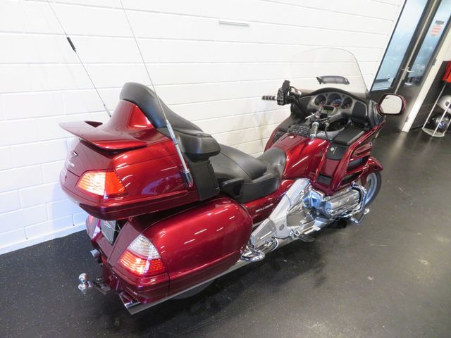 honda - gl-1800-goldwing-abs