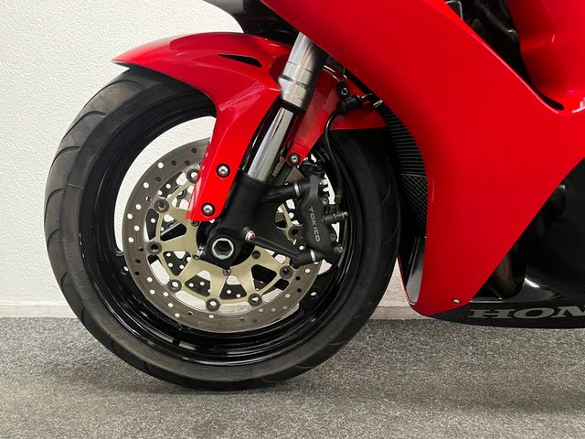 honda - cbr-1000-rr-fireblade